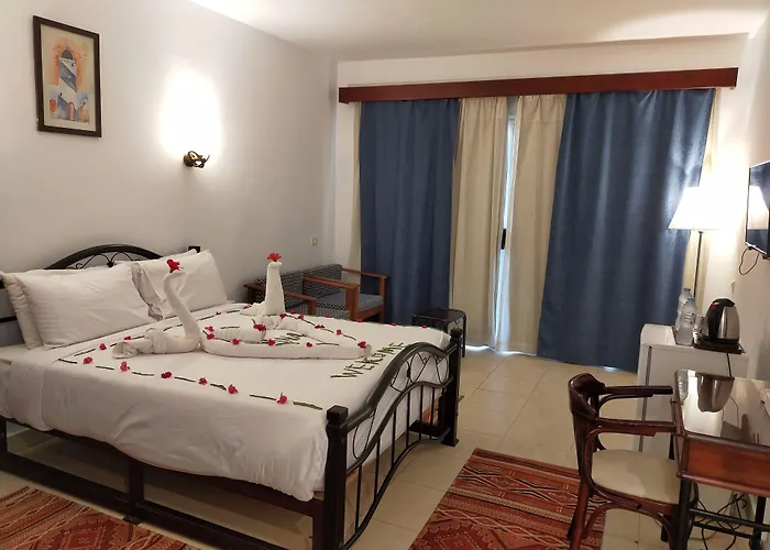 Hotel Marina Wadi Degla 3*